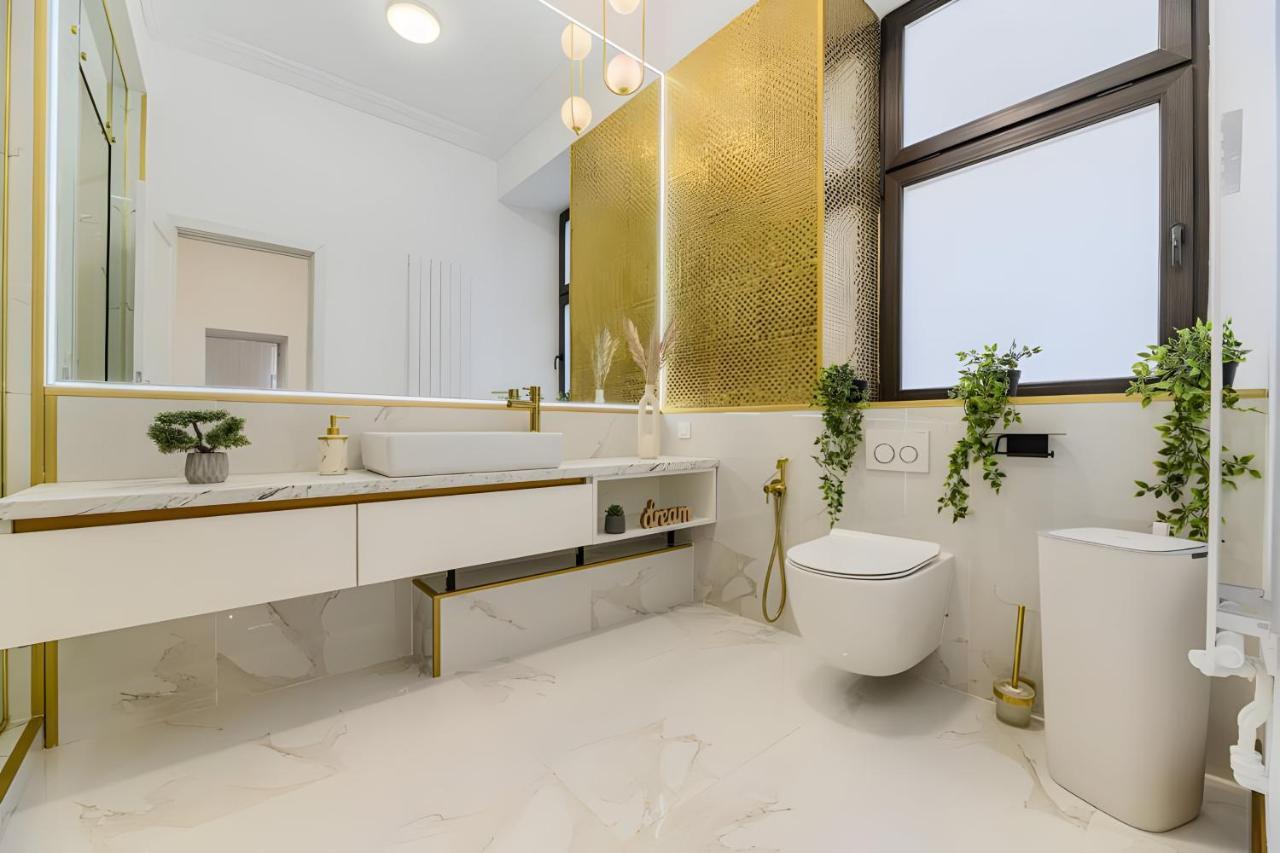 Golden Greens Studio - Mountain Scenery Brasov Bagian luar foto
